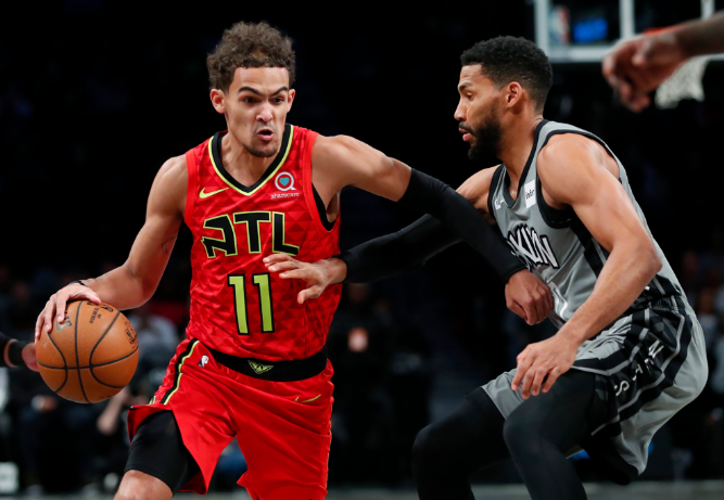  杰伦约翰逊攻防一体老鹰战胜马刺队